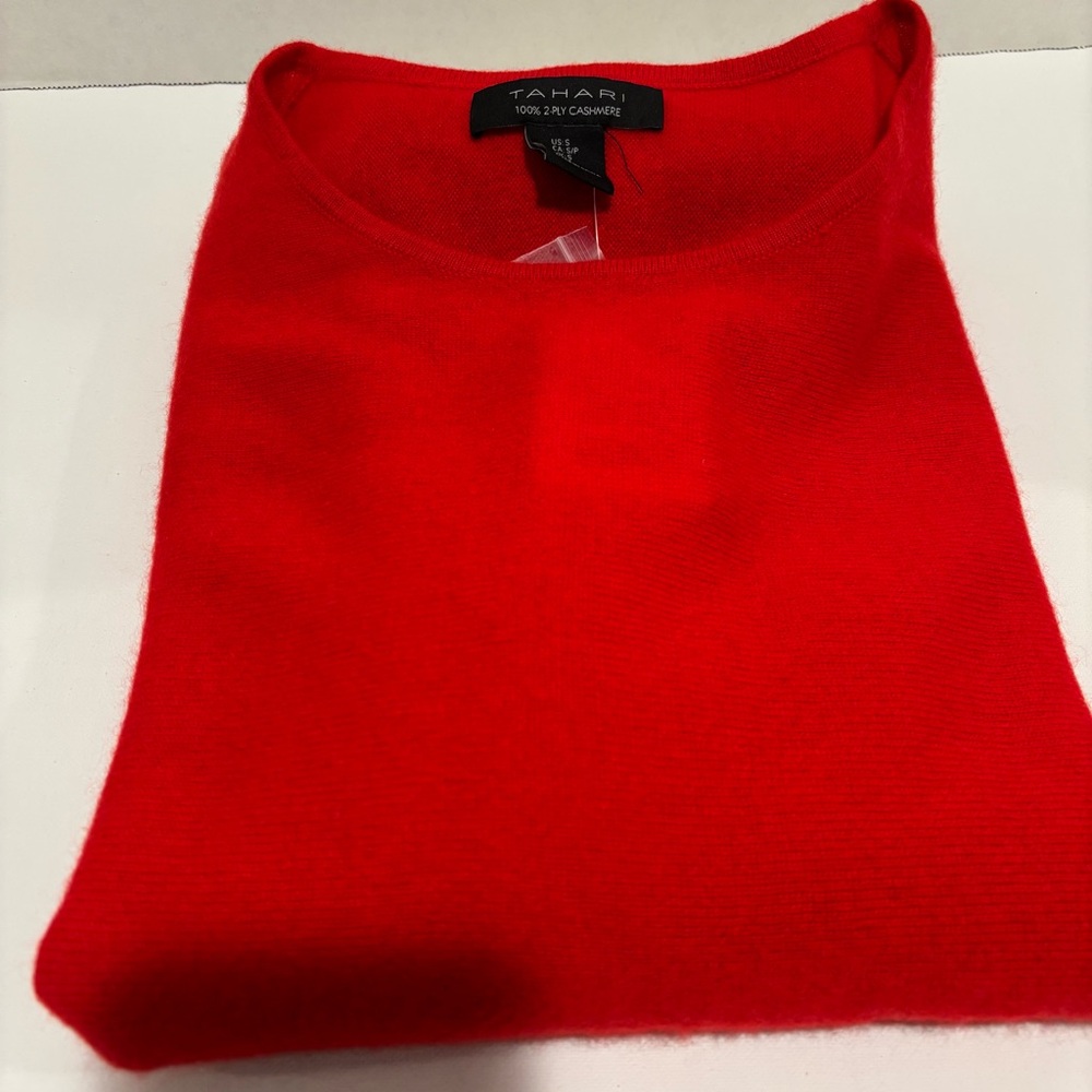 Red Cashmere Tahari Sweater Size Small.  New With Tags - Picture 11 of 12